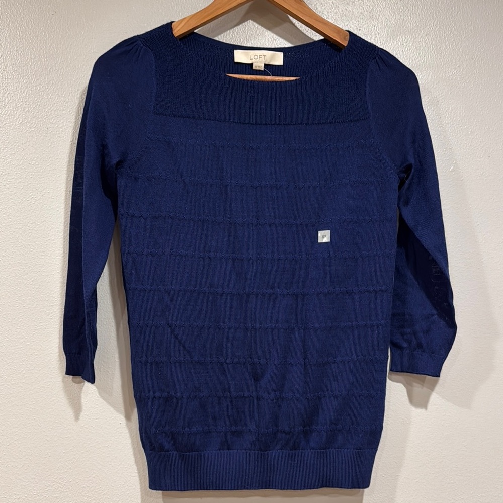 LOFT XS Women's Navy Sweater NWT